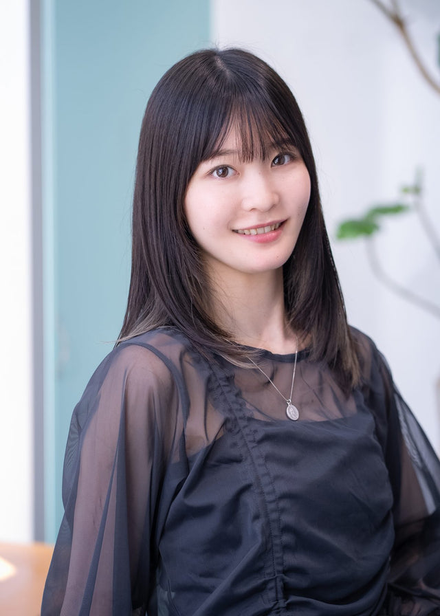 三堀 咲矢花 スタッフ写真