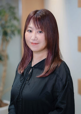 鍋嶋 恵美子 スタッフ写真