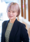 川﨑 愛 スタッフ写真