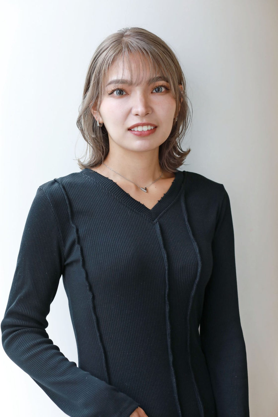 ハイトーン切りっぱなしロブ メイン画像