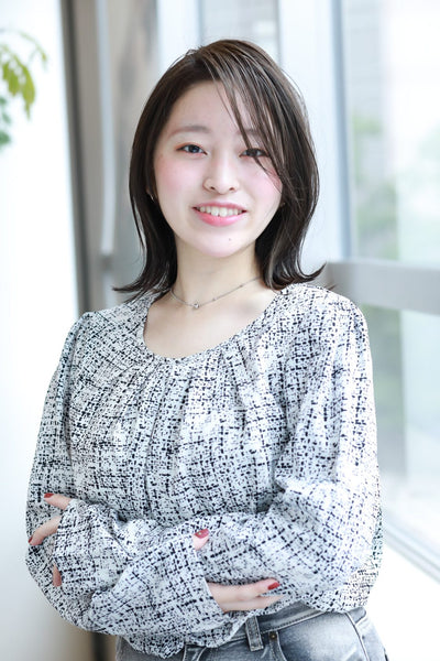 前髪長め外ハネボブ メイン画像