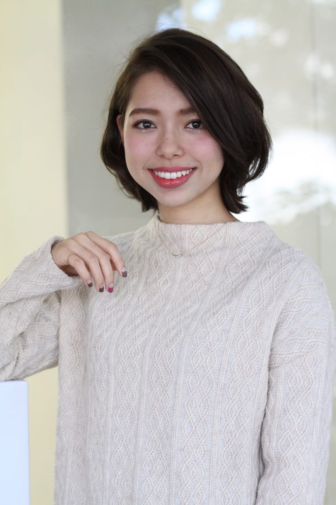 外ハネショート