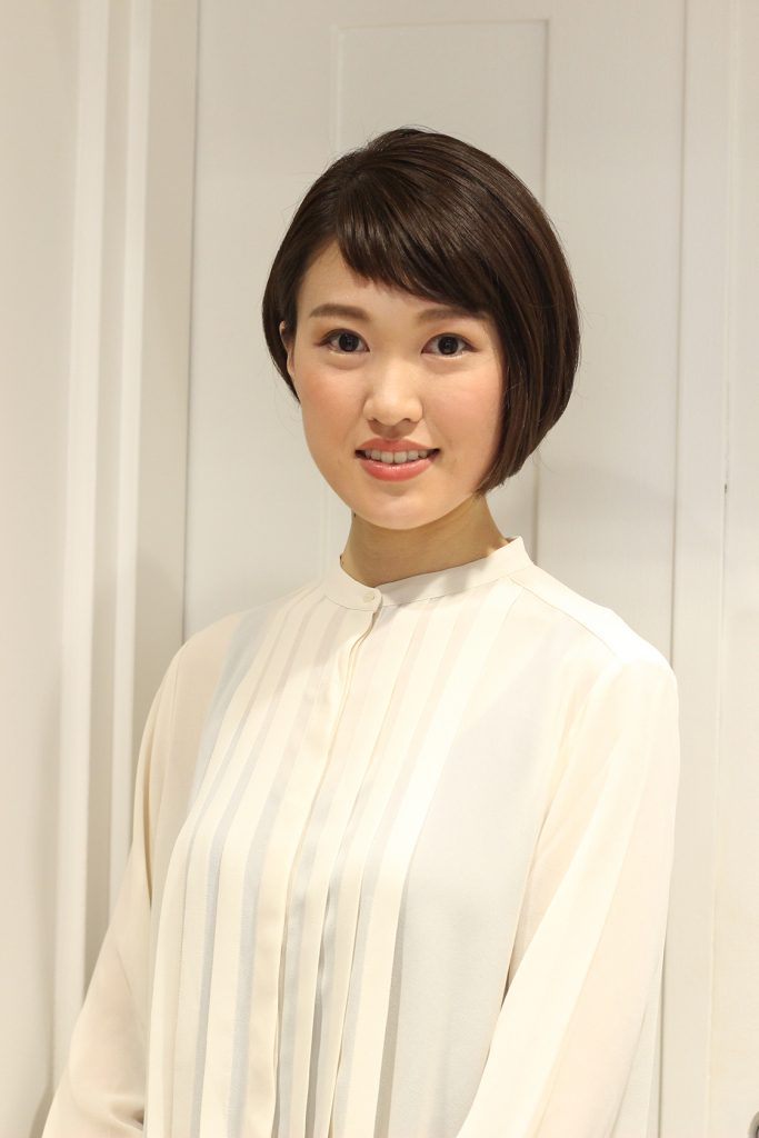 ななめバングショート