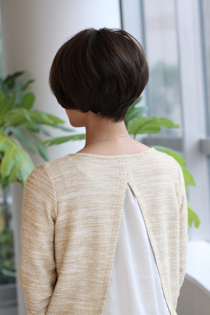 ショートボブをセクシー格好良く