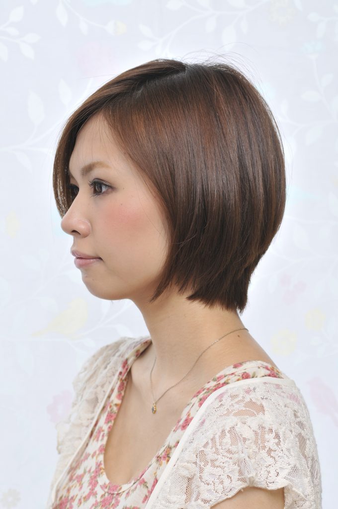 夏髪ショートボブ