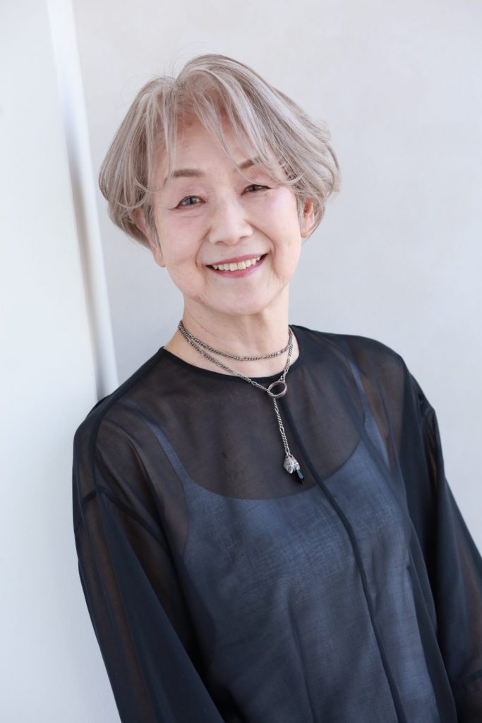 グレージュショート