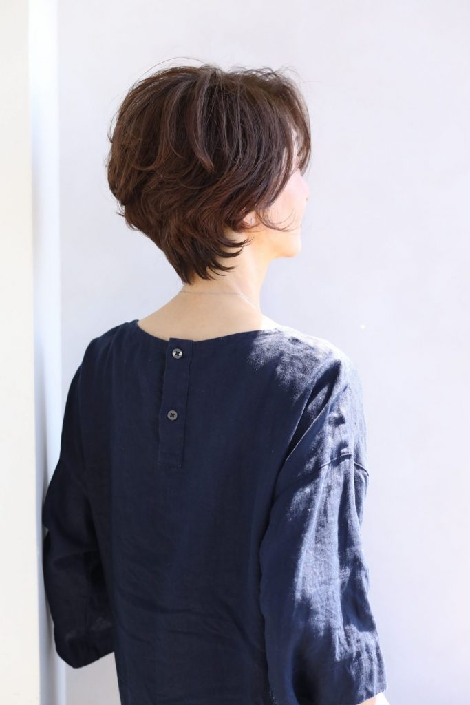 外ハネショート