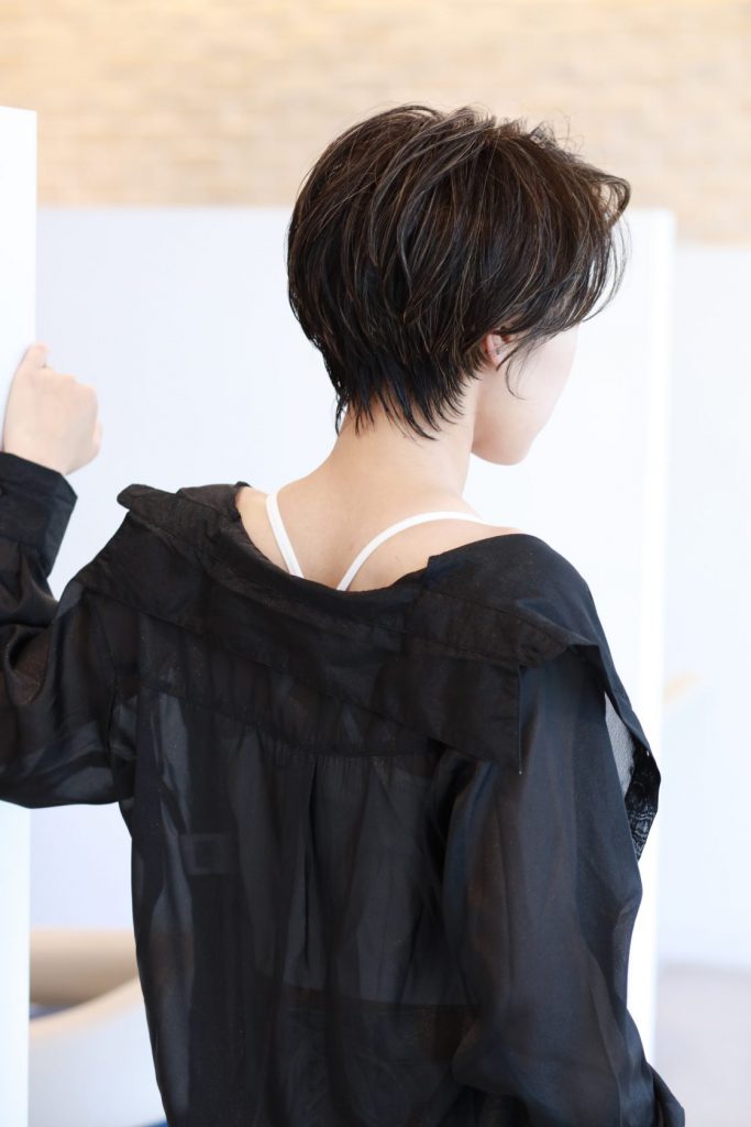 地毛ハイライトショート