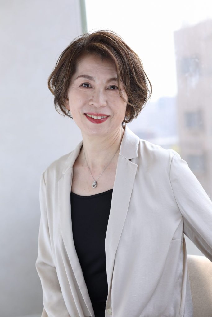 フェミニンボブ