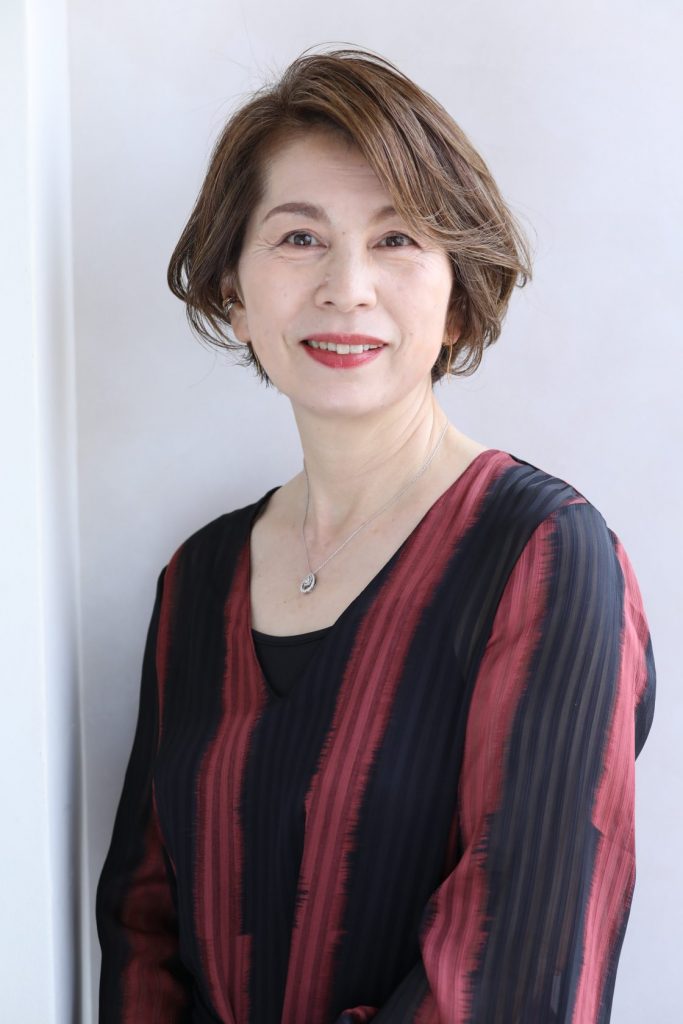 ひし形ショートボブ