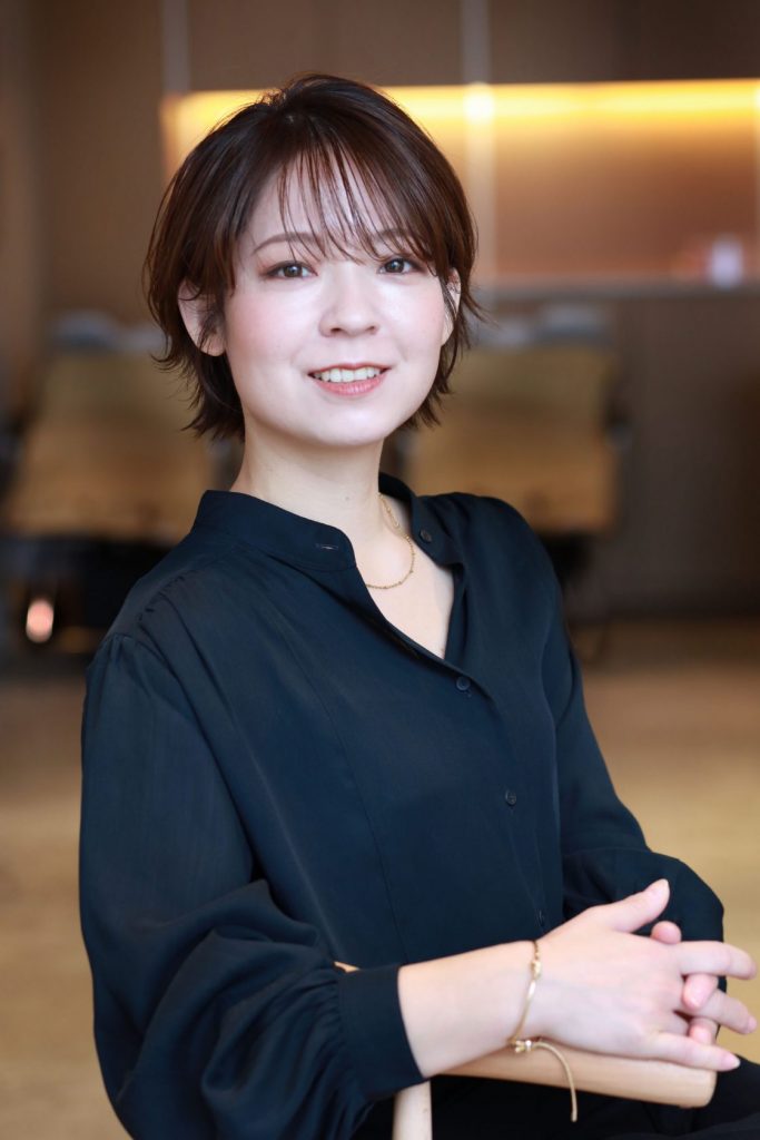 外ハネショート