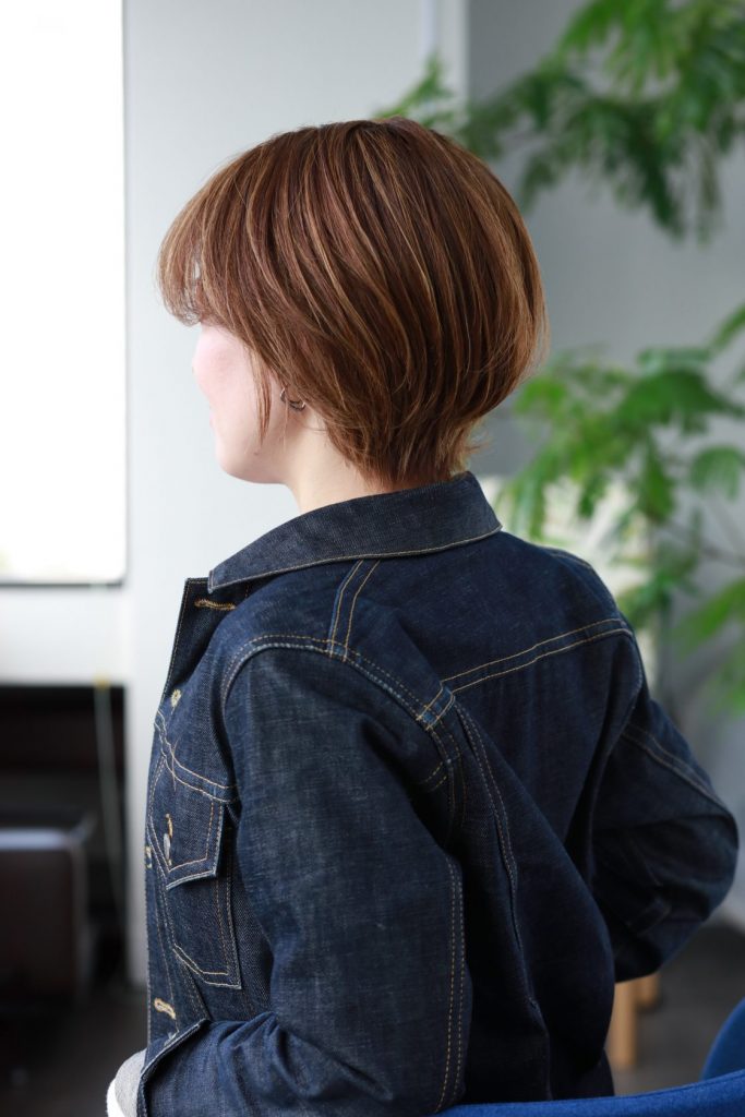 外ハネショート