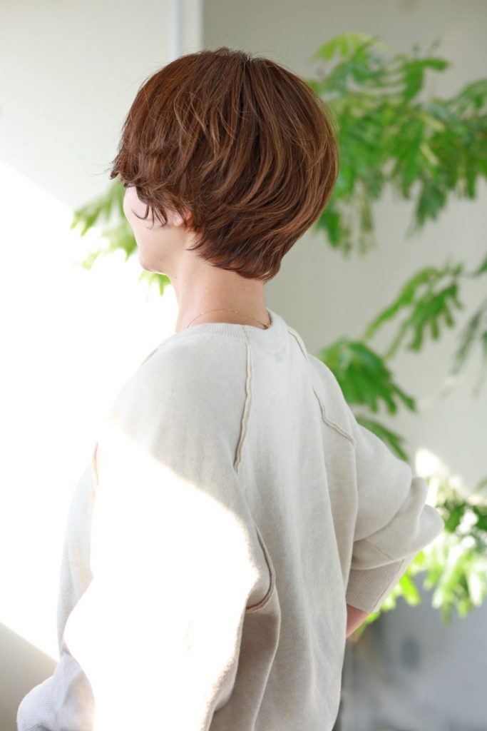 大人カーリーショート