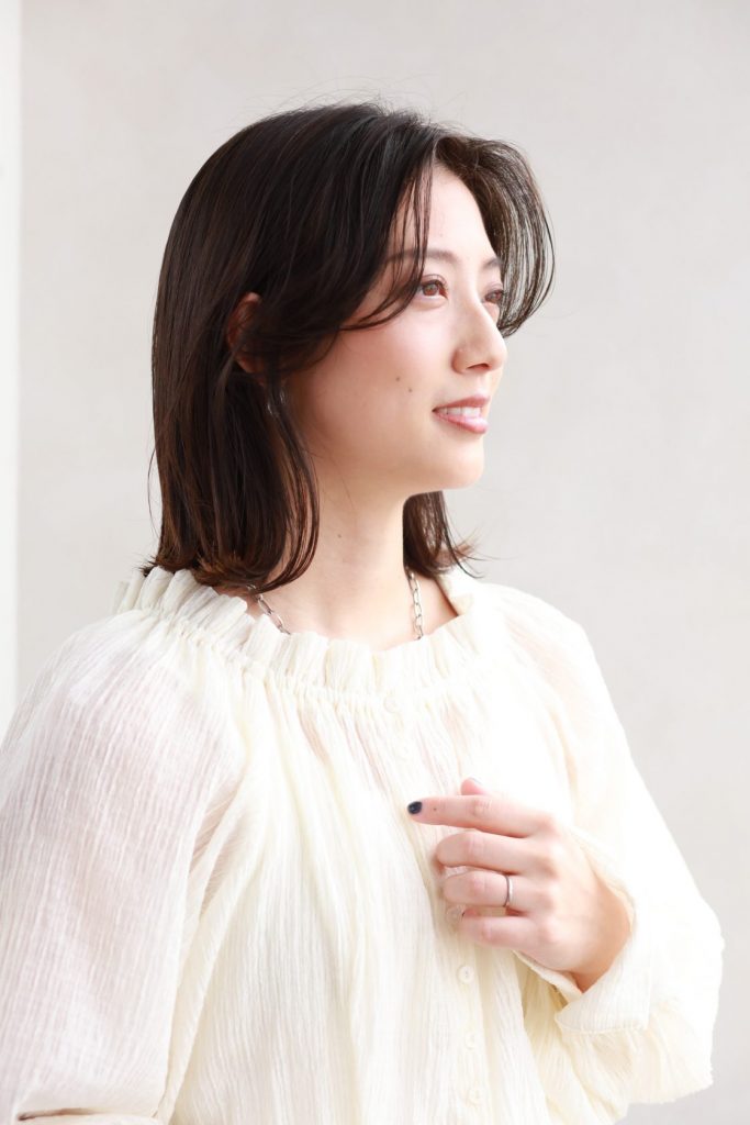 上品アウトカールミディ