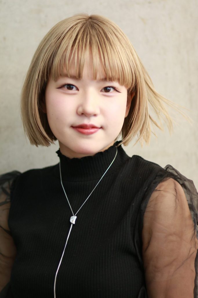 ハイトーンミニボブ