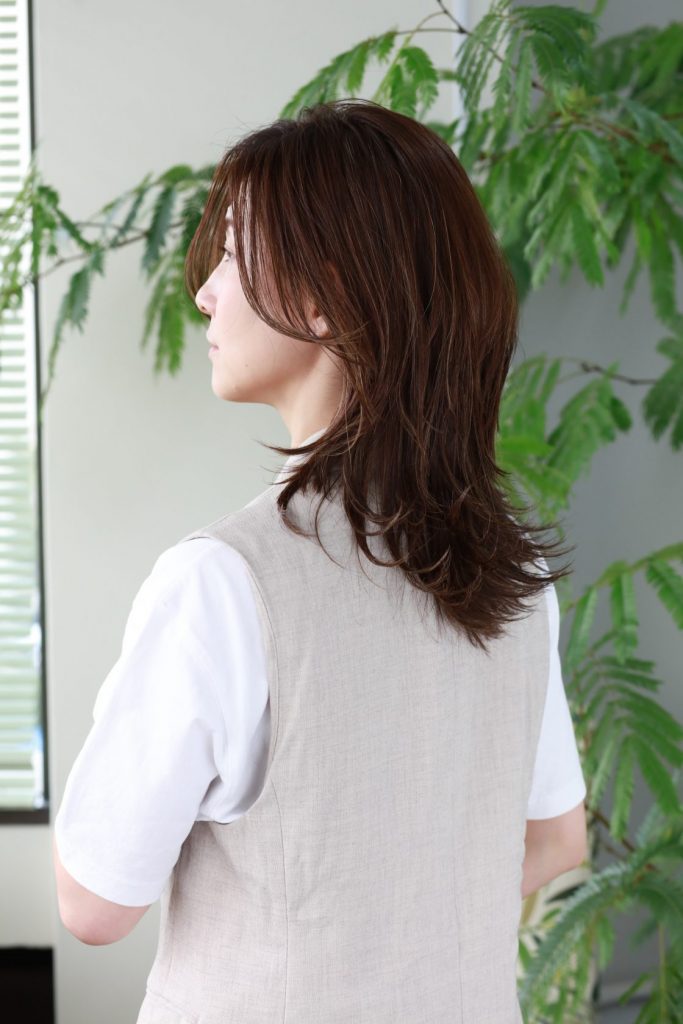 シースルーミディアムウルフ